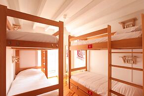Inn Possible Lisbon Hostel