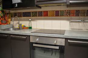 Go Bcn Hostal Ideal Badal - Hostel