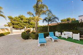 Villa La Strea by Barbarhouse