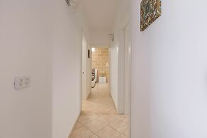 Villa La Strea by Barbarhouse