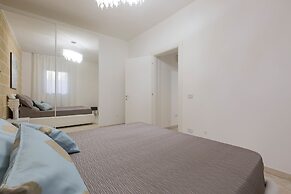 Villa La Strea by Barbarhouse