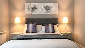 Ice House Apartments