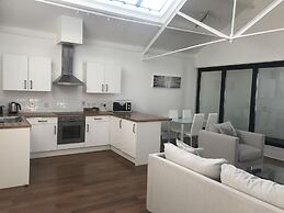 Ice House Apartments