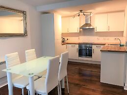 Ice House Apartments