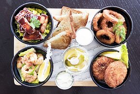 Ice House Apartments