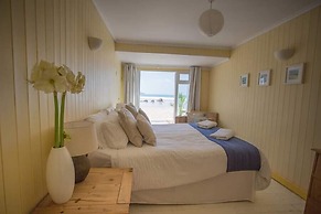 Lusty Glaze Beach Accommodation