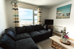 Lusty Glaze Beach Accommodation