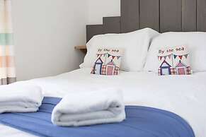 Lusty Glaze Beach Accommodation