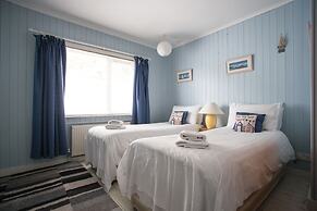 Lusty Glaze Beach Accommodation