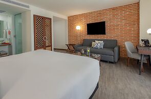 Santa Catalina Hotel