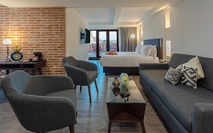 Santa Catalina Hotel