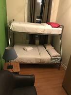 Rooms at 5 Hammersmith Road - Hostel