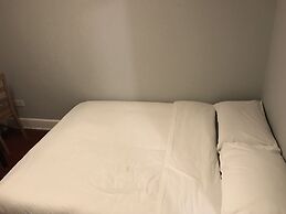 Rooms at 5 Hammersmith Road - Hostel