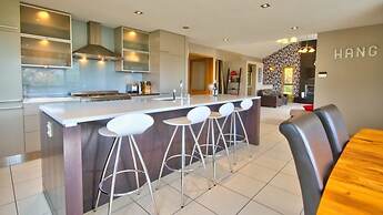 Sun Spa Ski on Hensman