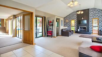 Sun Spa Ski on Hensman