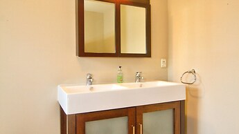 Sun Spa Ski on Hensman