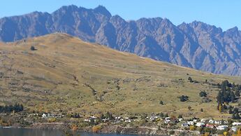 Sun Spa Ski on Hensman