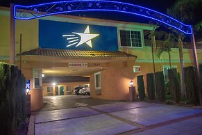 Starlight Inn La Brea
