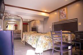 Starlight Inn La Brea