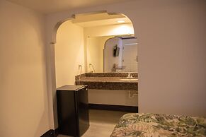 Starlight Inn La Brea
