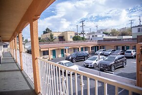 Starlight Inn La Brea