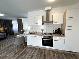 Zur Altstadt - Am Fuße der Osterburg - Gaststätte, Pension, FEWO