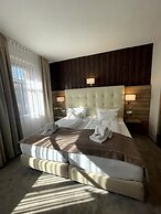 Zur Altstadt - Am Fuße der Osterburg - Gaststätte, Pension, FEWO