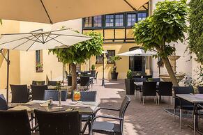Zur Altstadt - Am Fuße der Osterburg - Gaststätte, Pension, FEWO