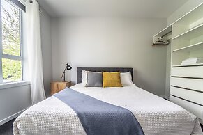 Uptown City Loft