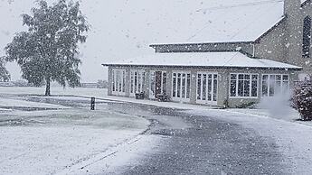 Grasmere High Country Bed & Breakfast Lodge