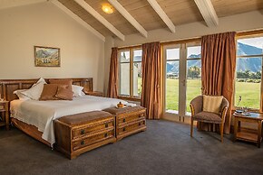 Grasmere High Country Bed & Breakfast Lodge