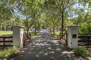 Bond Estate Luxury Accommodation