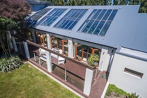 Bond Estate Luxury Accommodation