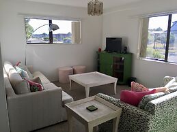 Sunny Holiday Home Near the Beach