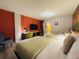 Quality Inn & Suites Thunder Bay Downtown