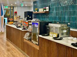 Quality Inn & Suites Thunder Bay Downtown