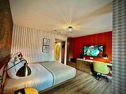 Quality Inn & Suites Thunder Bay Downtown