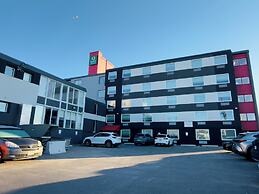 Quality Inn & Suites Thunder Bay Downtown
