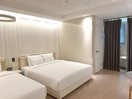 Hotel Wanted