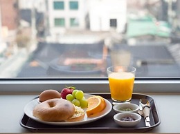 Tong Tong Petit Hotel