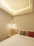Tong Tong Petit Hotel