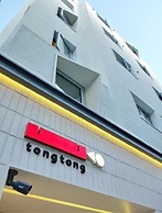 Tong Tong Petit Hotel