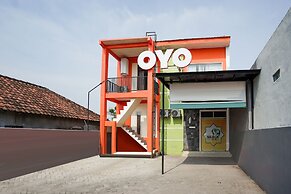 Hotel O Juanda Near Terminal International Juanda