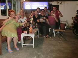 Home Base Hostel - Adults Only