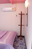 Home Base Hostel - Adults Only