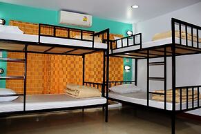 Home Base Hostel - Adults Only