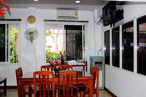 Home Base Hostel - Adults Only