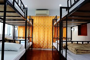 Home Base Hostel - Adults Only