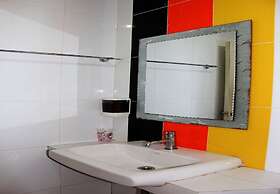 Home Base Hostel - Adults Only