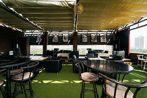 Maumu Hotel & Lounge